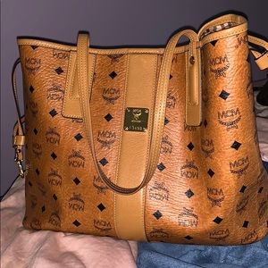 MCM Medium Liz Reversible Shopper